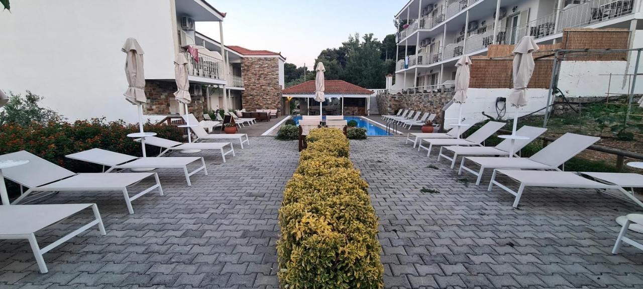 Hotel Nereides Patitiri Exterior foto